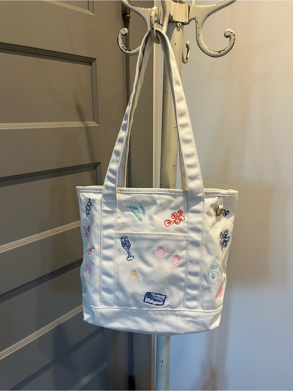 NWT American Eagle Cream Embroidered Canvas Tote Bag